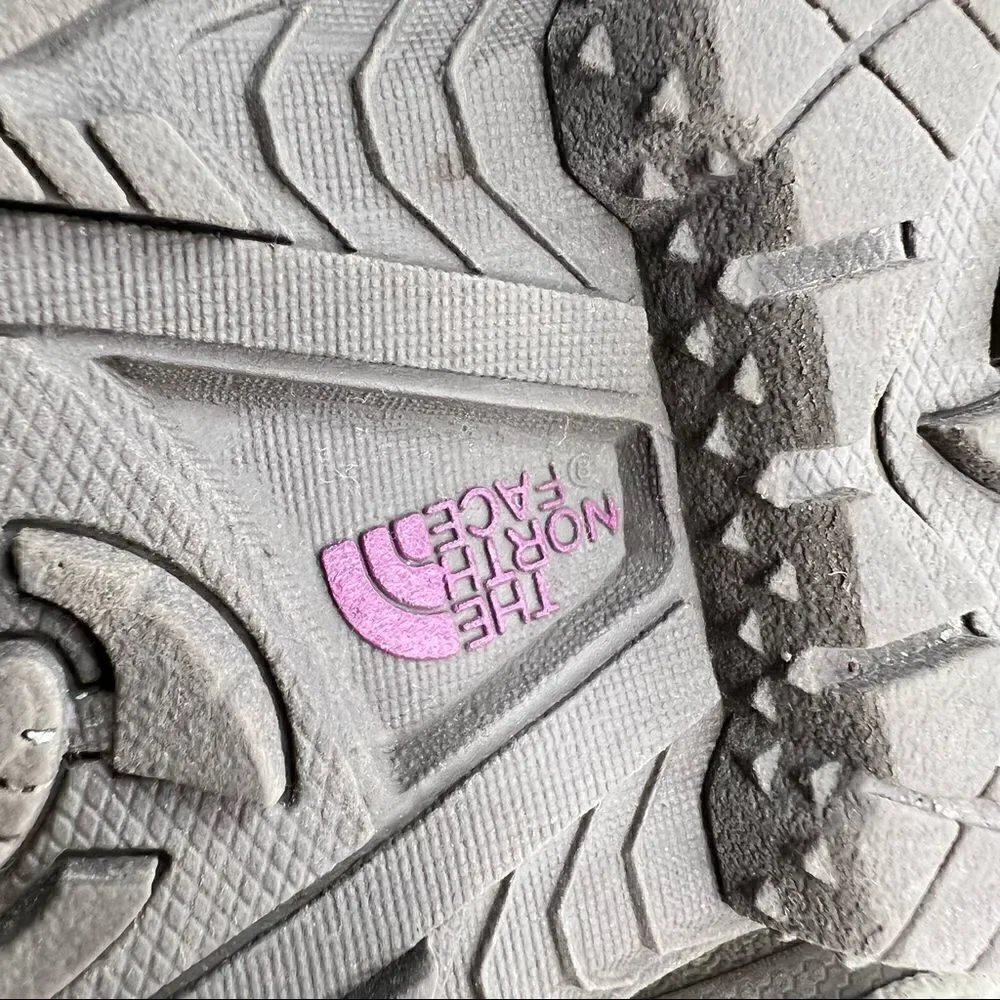 The North Face McMurdo Winter Boots in gray and purple Size 6